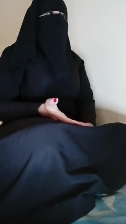 Watch Thick busty MILF in niqab masturbates Full. Duration: 11:47 | ePornBabe.