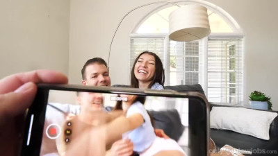 Brunette chick gives Sloppy-Toppy & swallows Cum with pelasure