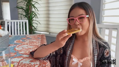 Asian cutie eats banana, sucks dick and gets Facial after quick sex
