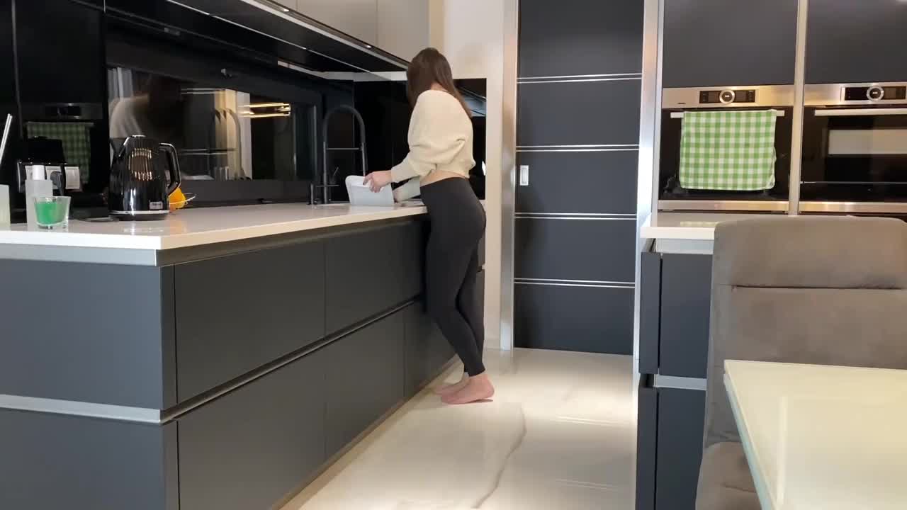 Watch My bitch loves to give blowjob in the kitchen Full. Duration: 15:58 | ePornBabe.
