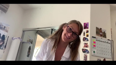 Schoolgirl sucks deeply