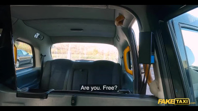 A Bit Of Sexual Psychology In Action Helps Pretty Slim Student To Get a Free Ride In the Taxi