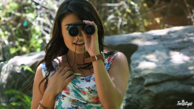 Woodcutter fucked a curvy teen in the forest