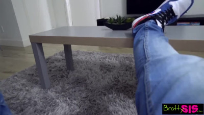 Caught my phat ass stepsis making nudes and fucked that kinky hoe - Bratty Sis