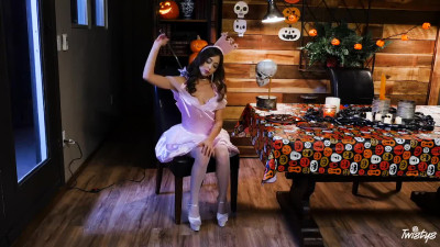 Petite babe Riley Reid in fairy costume fucks with massive cock during Halloween