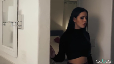 Hot Deep One Pleases her Sugar Daddy