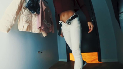 Hot babe fucking in a fitting room
