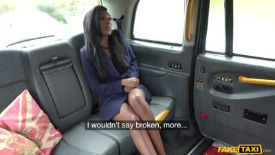 Hot ebony fucked at the backseat