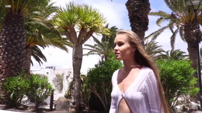 Hot Solo from Honey Bitch