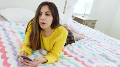 Stepbrother smashing his sister in order to make her cum