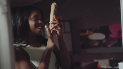 Bitchy chick get wet and horny in interracial lesbian fuck - Sexy Hub