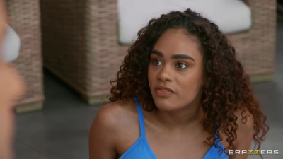 Horny ebony seduces stepsis and her boyfriend into fmf fuck - Brazzers