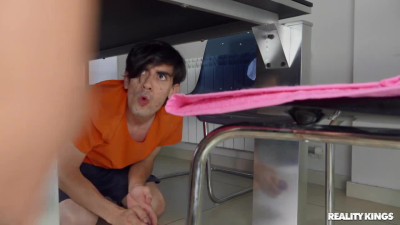 Emotional blonde Indica Monroe tricked into quick fuck - Reality Kings