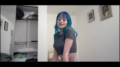 After eating stepsister's pussy, his cock is sucked