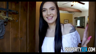 Chick Marley Brinx knows better way of paying for the rent - Property Sex
