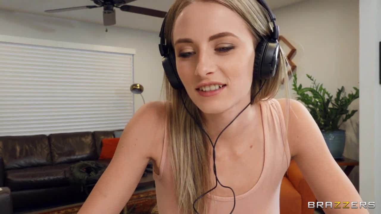 Watch Fragile Kyler Quinn couldn't resist big dong - Brazzers Full. Duration: 07:59 | ePornBabe.