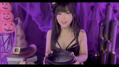 Tiny Japanese Gothic Babe Has Fun With a Big Dildo On the Halloween Night