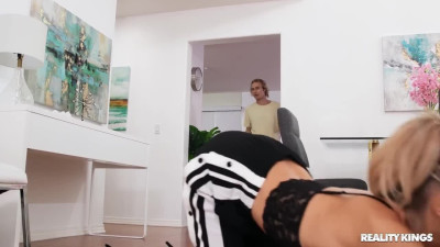 Michael Vegas fucks slut Emma Hix again