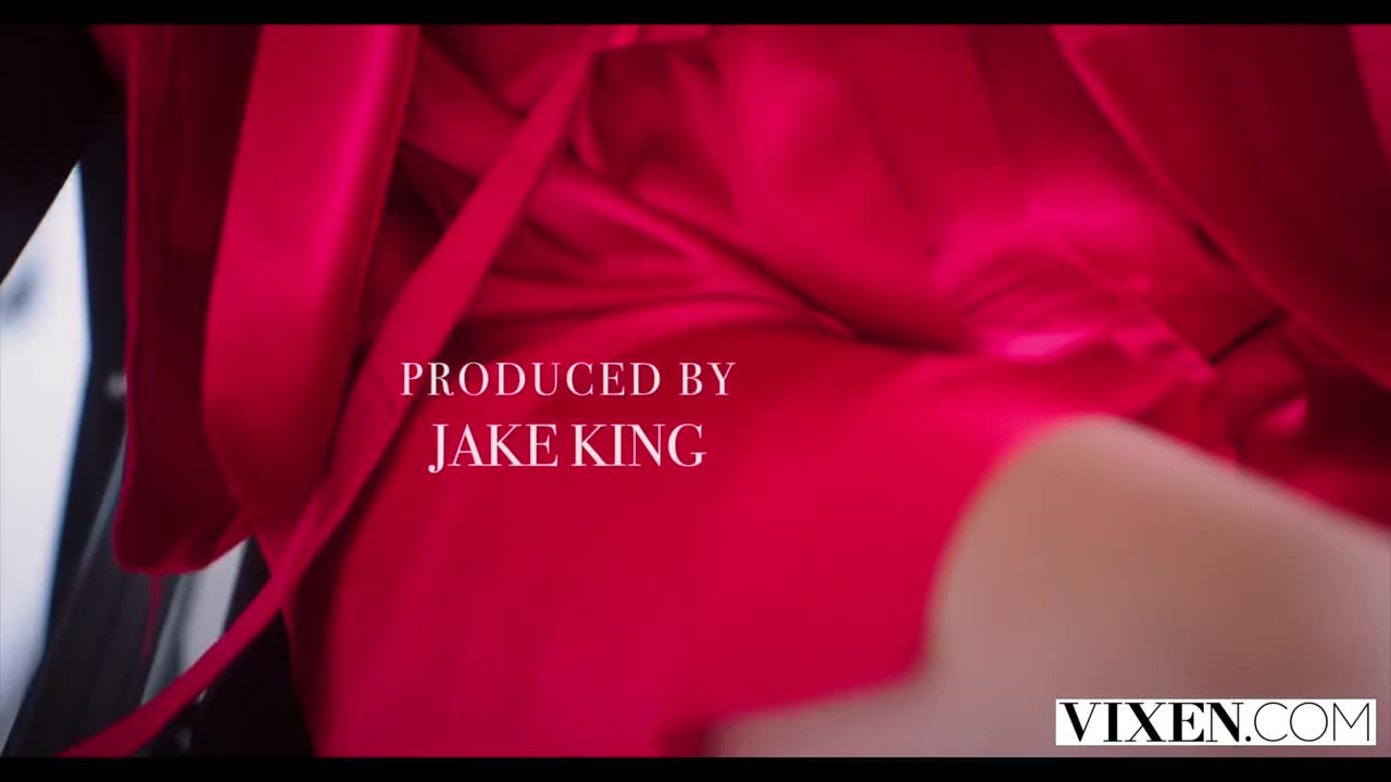 Watch Model imagines wild sex with her boyfriend at a photo shoot Full. Duration: 12:31 | ePornBabe.