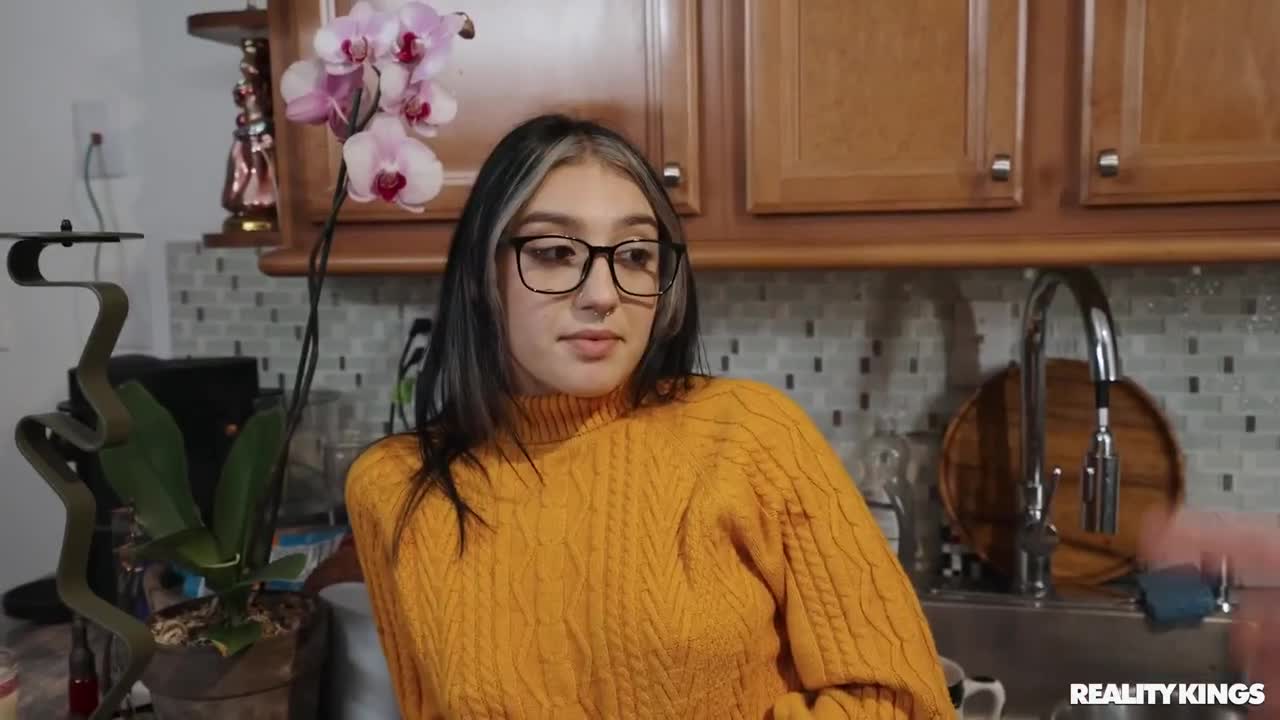 Watch Nerdy neighbor girl Violet Gems needs some sperm for milk cocktail Full. Duration: 07:59 | ePornBabe.