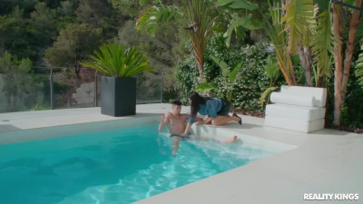 Dashing mommy Anna Polina can't look at her stepson in swimming trunks without dreaming of sucking his dick