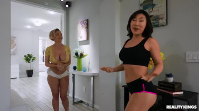 Two hot MILFs squirt hard in a lesbian scene