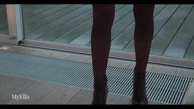 Classy and seductive woman grinds and gets a cumshot on pantyhose