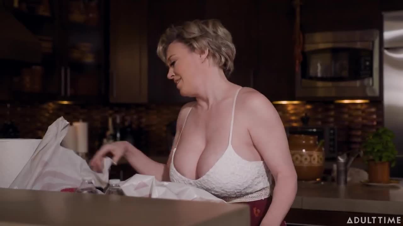 Watch Helping mature step-aunt Dee Williams to find out the real size of her huge tits Full. Duration: 07:01 | ePornBabe.