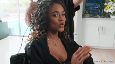 Ebony babe Scarlit Scandal takes white dick in her asshole