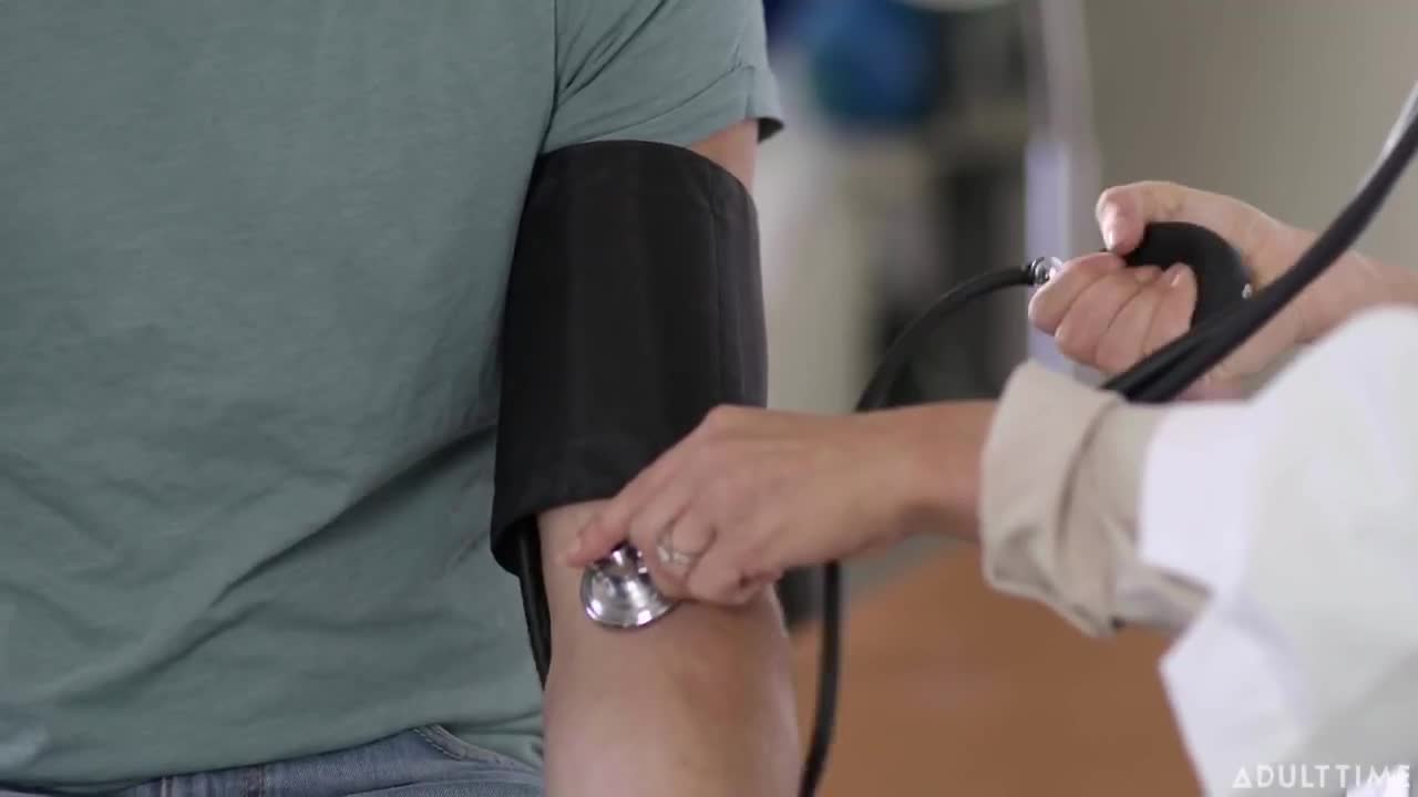 Watch Doctor makes him highly uncomfortable but he is rewarded eventually Full. Duration: 07:00 | ePornBabe.
