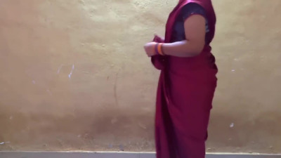 Seemingly modest Desi stepmom turns out to be a huge whore WOW