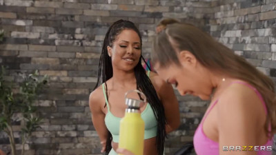 Lesbian 3some is better than fitness