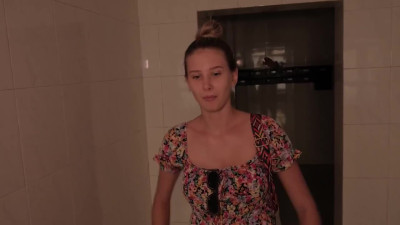 Russian slut goes to her masseur-lover immediately when he hubby leaves the town