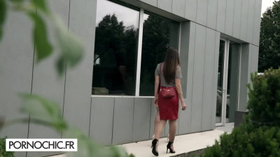Office sluts start to fuck their bosses right outta the gate