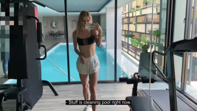 Nice blowjob & cumwalk with Russian Gym hottie