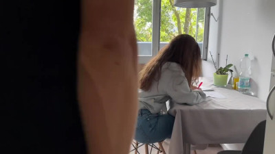 Fit roommate begs to fuck her in the kitchen - Amateur Porn
