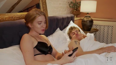 Crystal White's pussy is perfect for morning fuck and creampie