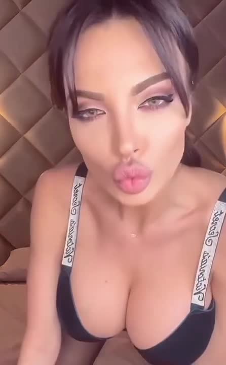 Watch Pokaz w nowej bieliźnie Full. Duration: 00:25 | ePornBabe.