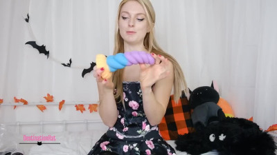 Blonde with long legs loves big dildos!