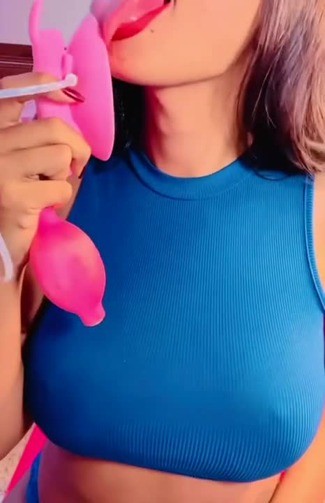 Watch Brazilian uses sex toys on her shaved pussy till squirting orgasm - Solo Full. Duration: 08:56 | ePornBabe.