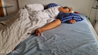 Creampie morning fuck with slender Milf - Home Porn