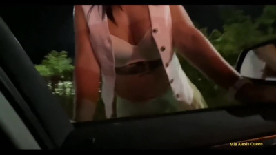 Stacked prostitute knows how to service her client's cock