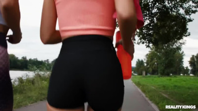 Unexpected threesome quickie with two blondies in the park