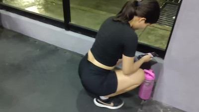 Female Gym Instructor seduced for a quickie with her client
