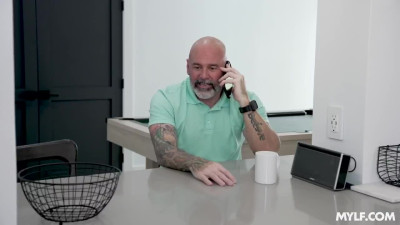 Man wants his MILF wife to impress his business partner with her cunt