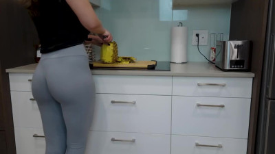 Amateur Russians make love in the kitchen while making dinner