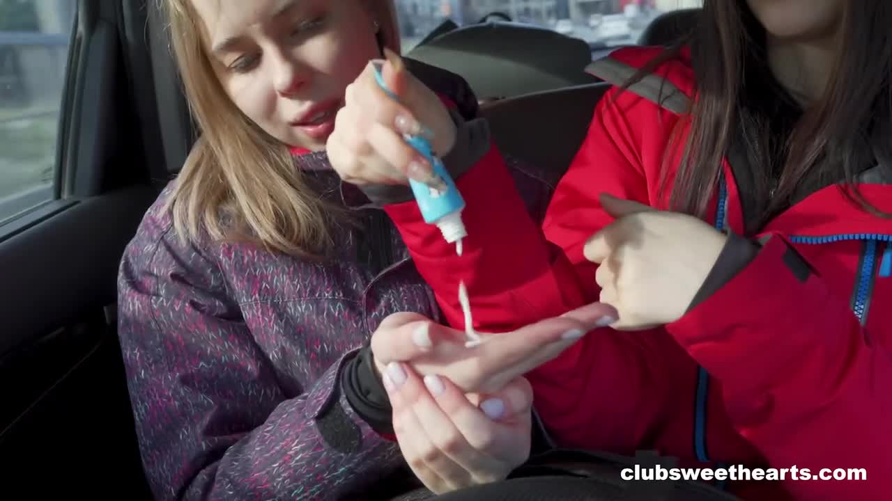 Watch Three girls visit their bestie so they can start their orgy party Full. Duration: 06:58 | ePornBabe.