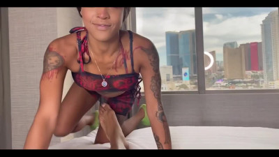 Ebony Sucks BBC and gets her vagina fucked during Vegas trip with her BF